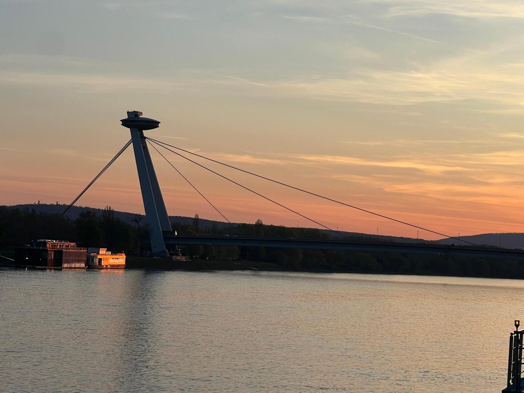Faro Studio Eurovea Bratislava Bagian luar foto